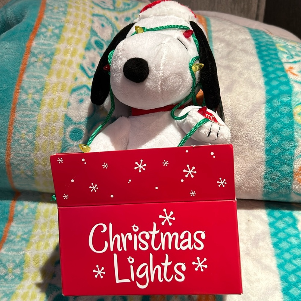 Peanuts Snoopy Musical Animated Christmas Lights Plush 12" DanDee NWT